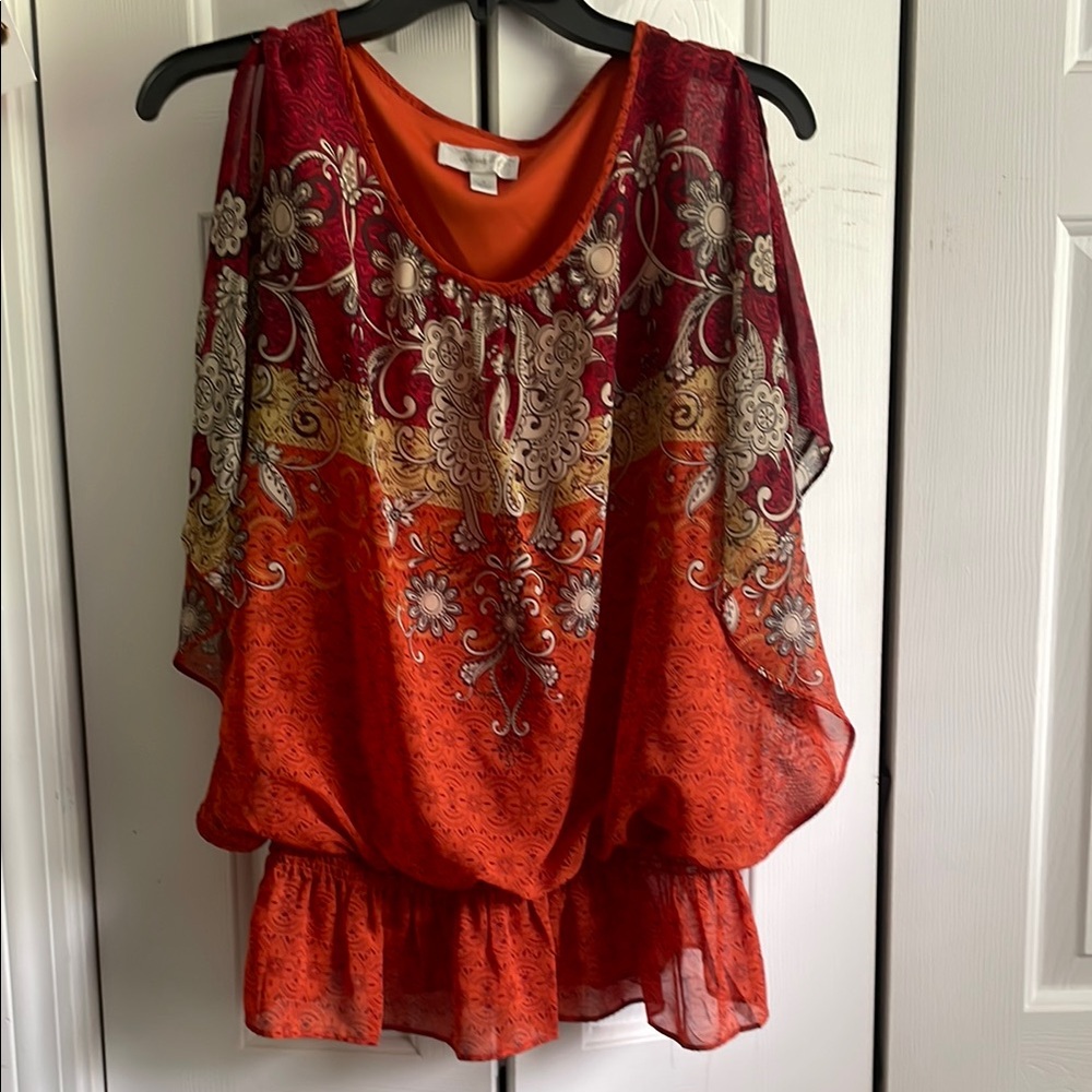 Dressbarn Flutter Sleeve Blouse Red and Orange Graphic